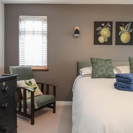 Stonecroft * Praa Sands